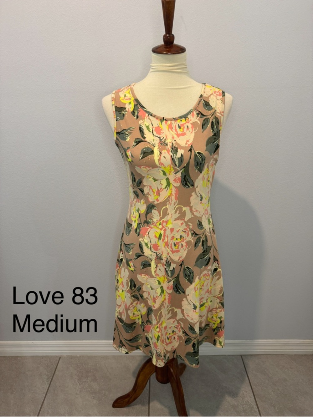 Love Floral Scoop Neck Mini Dress in Blush and Green